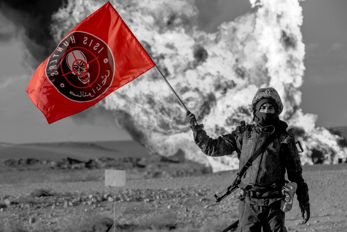 Προσοχή: Σκληρές εικόνες: Εκτέλεση προς παραδειγματισμό για τους δολοφόνους των δύο Ρώσων στρατιωτικών που είχαν αρνηθεί να αποκηρύξουν την πίστη τους